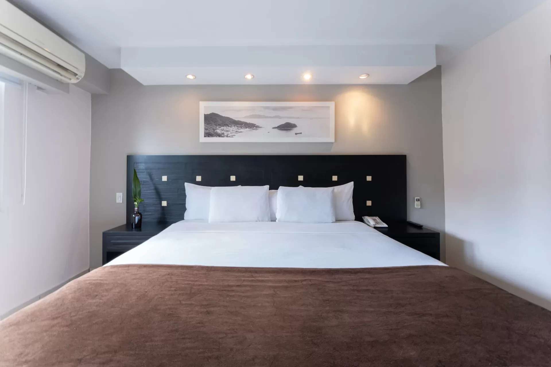 Estandar 1 cama Queen